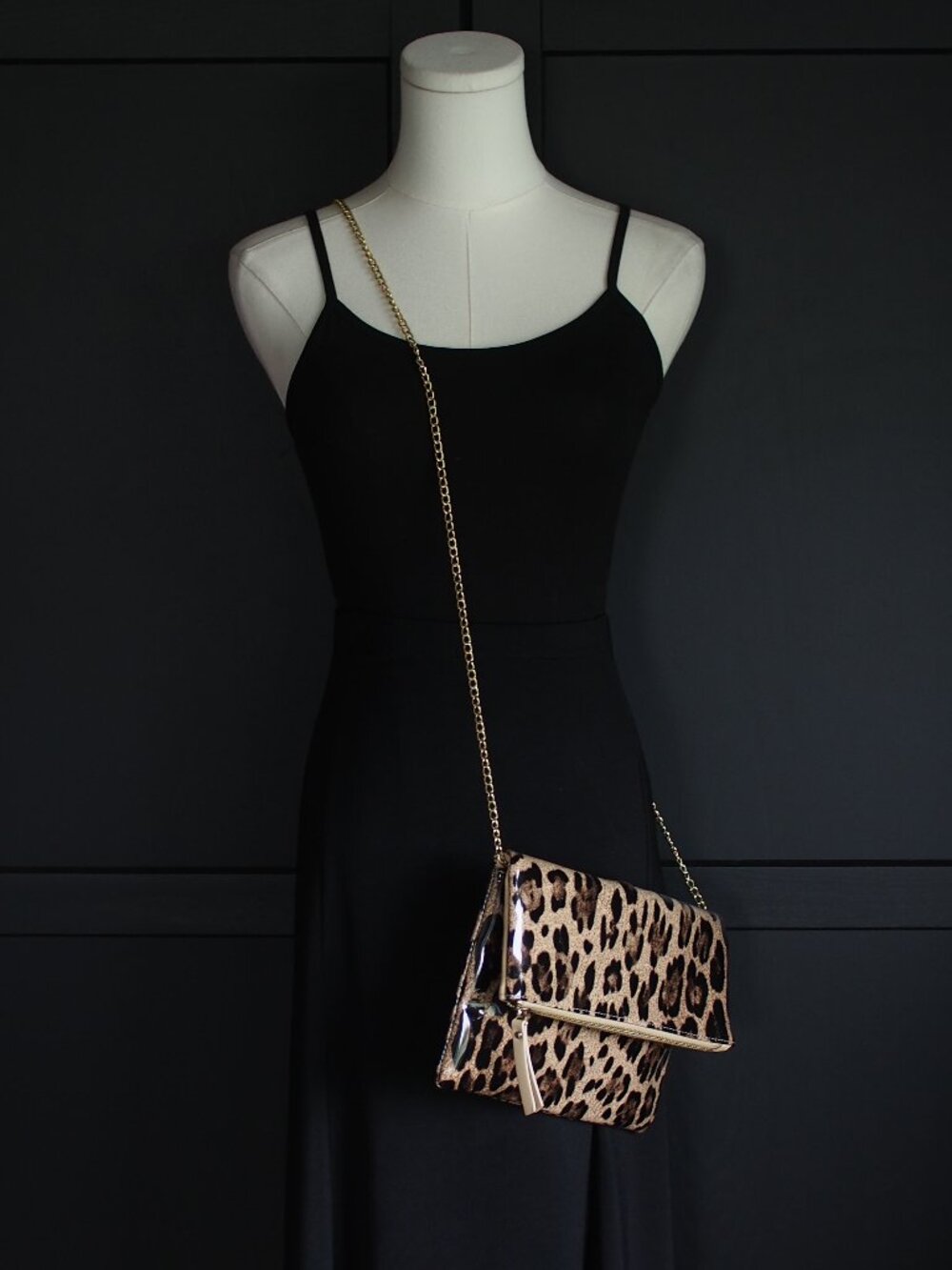 Steve Madden | Like NEW Leopard Print Clutch in Glossy Finish